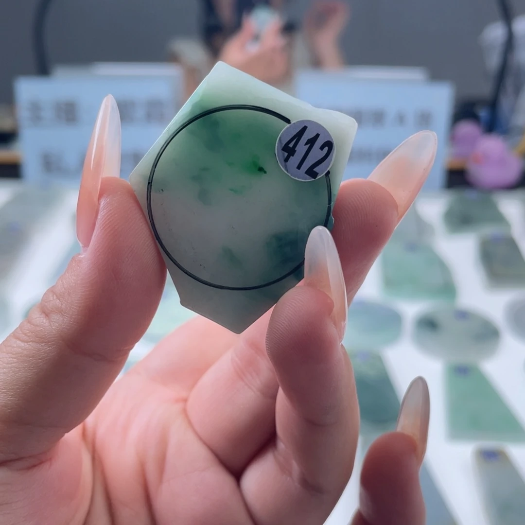 定制翡翠未镶嵌翡翠挂件定制