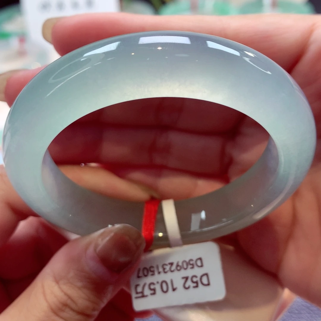 未镶嵌手镯翡翠冰晴炸光推荐24号11