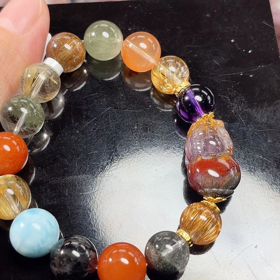 爱***哥未镶嵌水晶颈饰订制