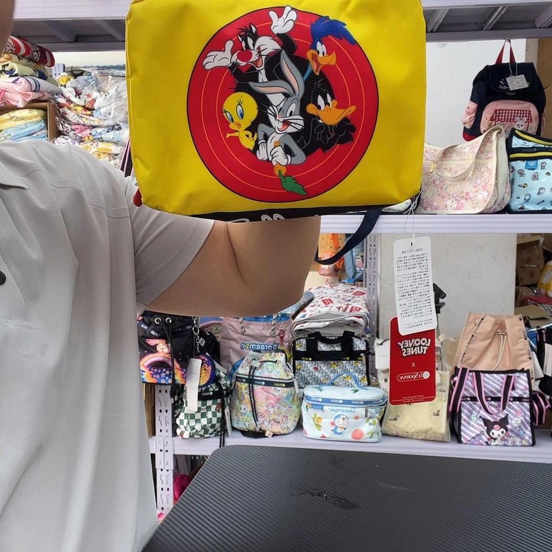 PU化妆包等产品和产品在