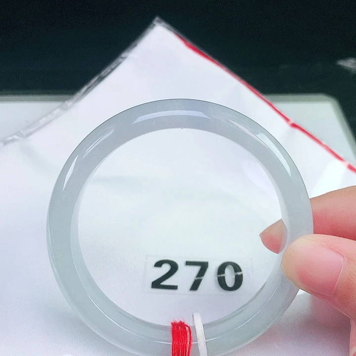 翡翠未镶嵌手镯（圆镯）翡翠手镯