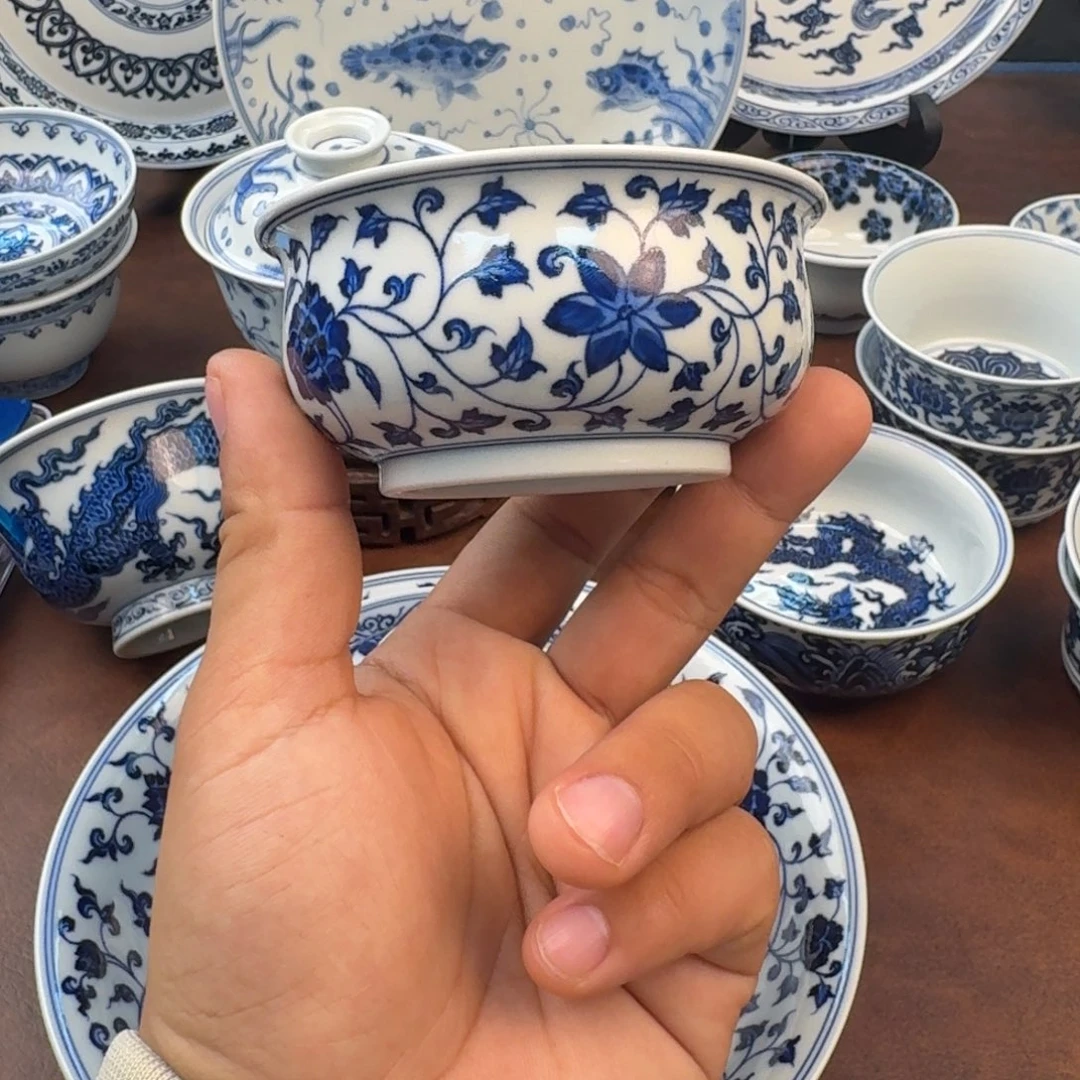 摆件缠枝莲卢氏杯手绘