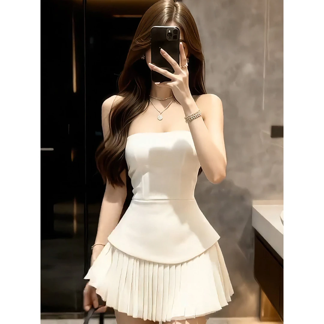 一字肩白色抹胸短款连衣裙2025早秋新款2026短裙性感辣妹裙子女装