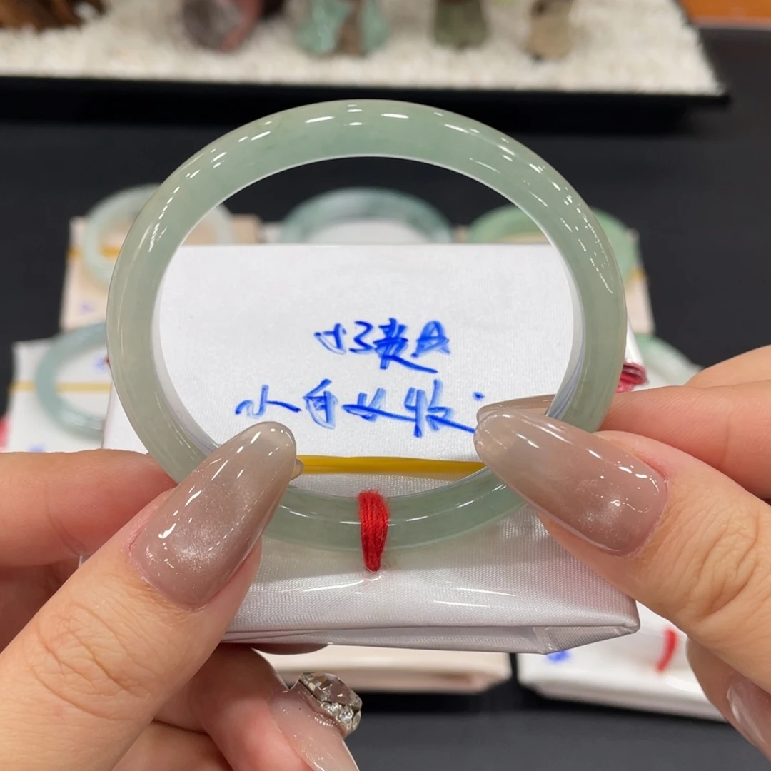 未镶嵌手镯翡翠缅甸天然翡翠手镯