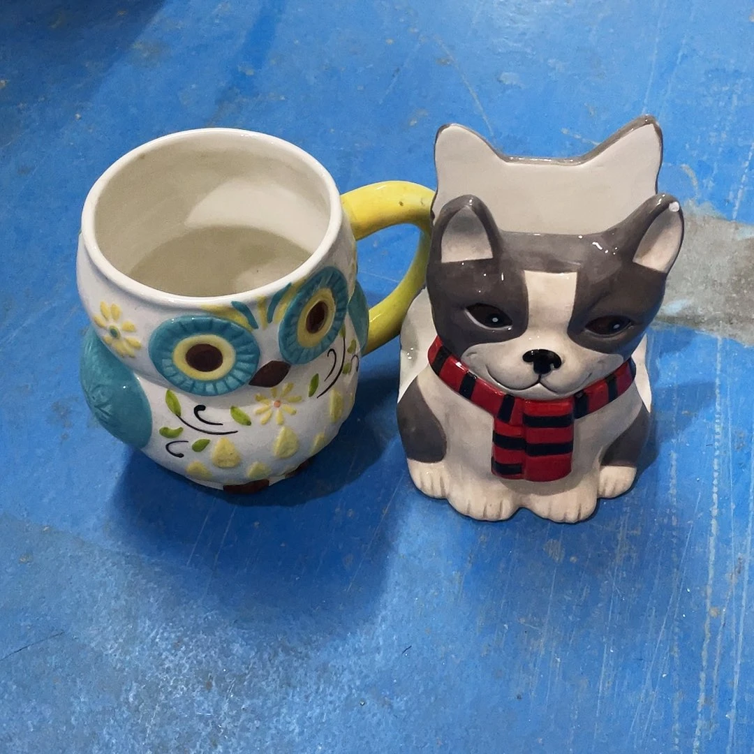 摆件清*  磕碰。封釉。