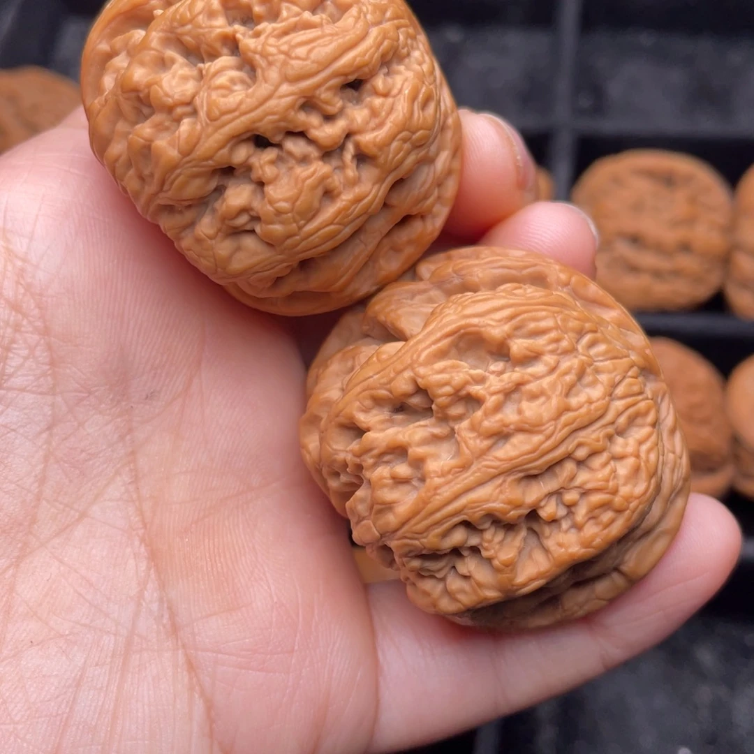 把件文玩核桃秦岭山脉文玩核桃