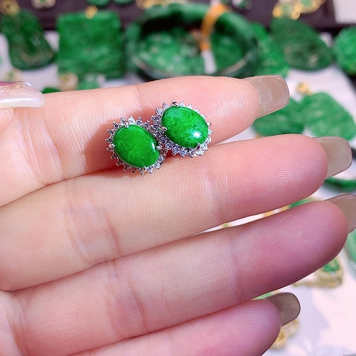 翡翠颈饰银S925镶嵌翡翠