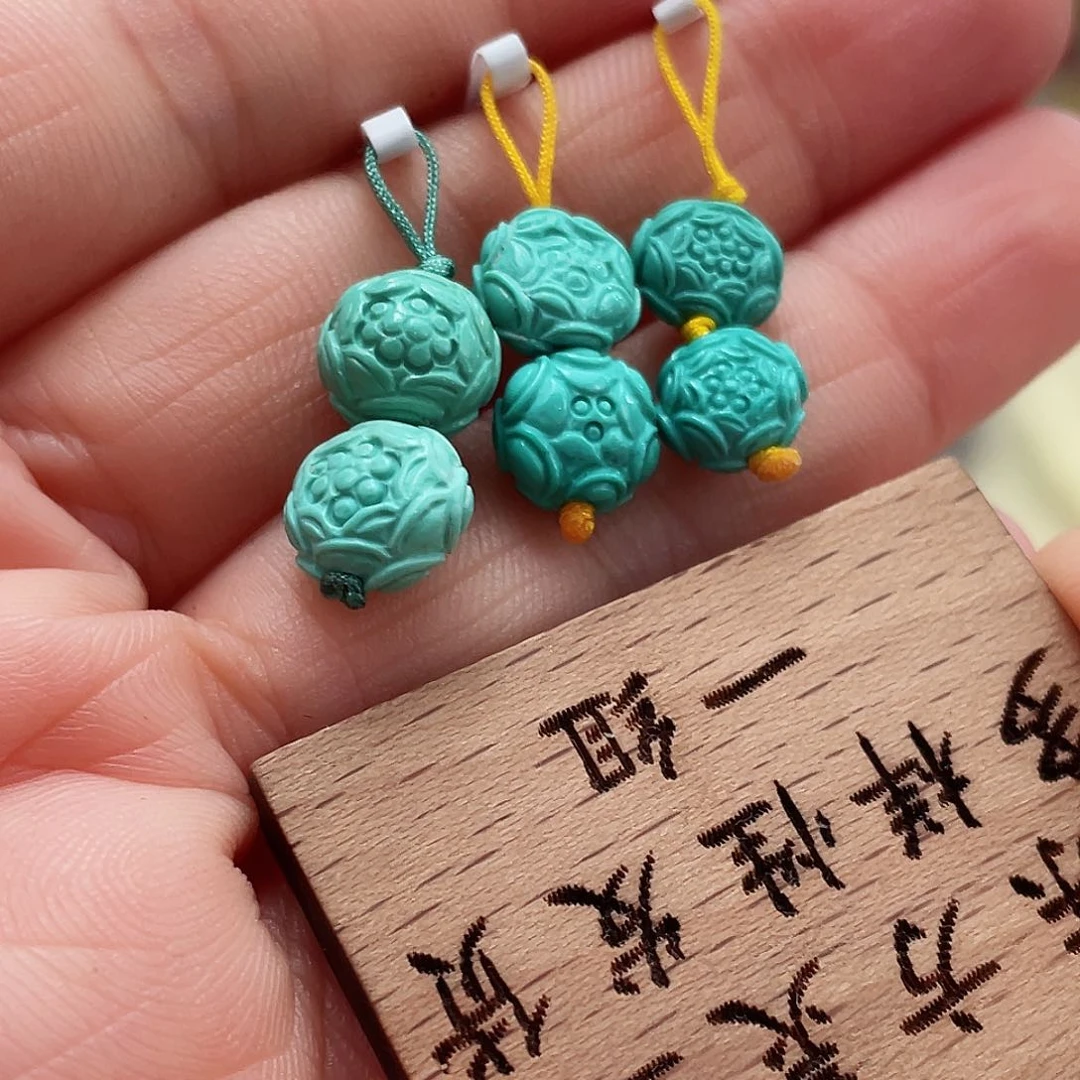 绿松石颈饰未镶嵌