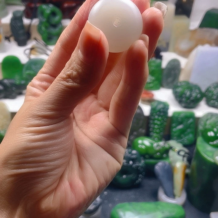 未镶嵌和田玉珠宝半成品