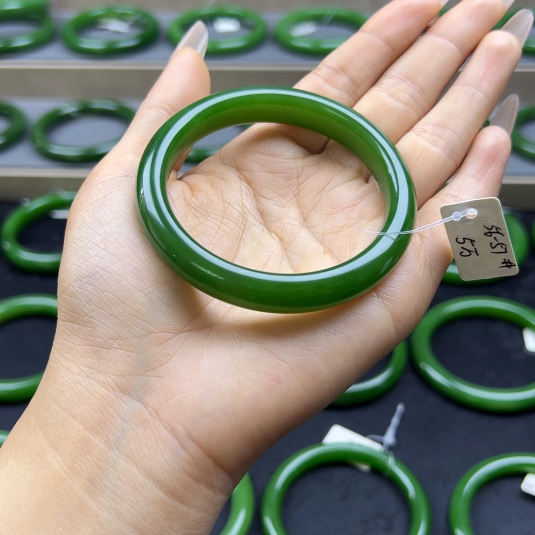 和田玉（碧玉）未镶嵌手镯