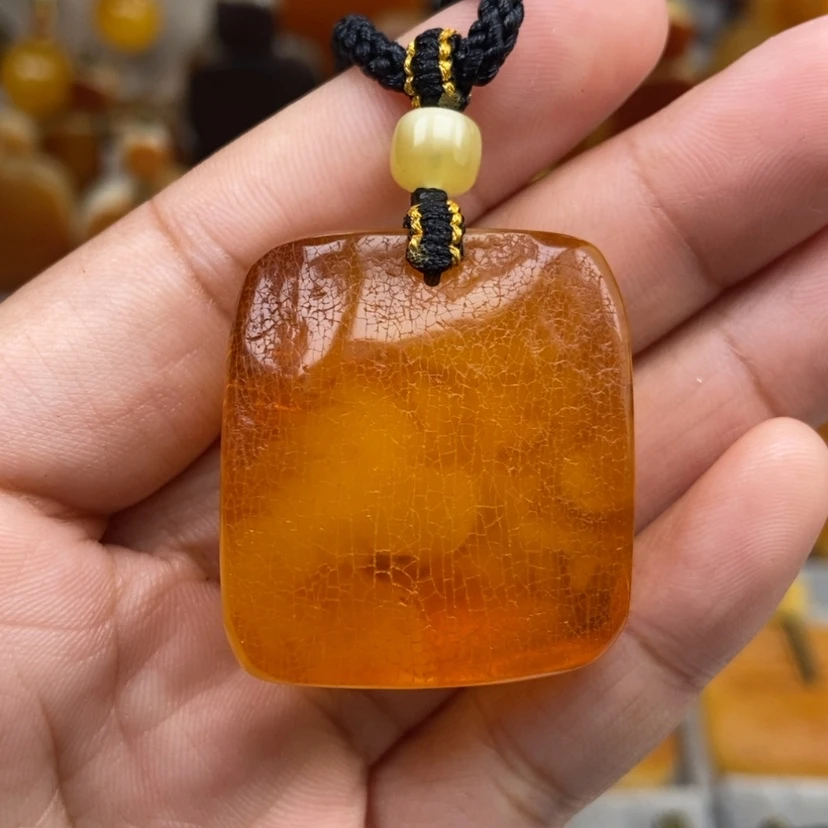 【闪购商品】琥珀颈饰未镶嵌