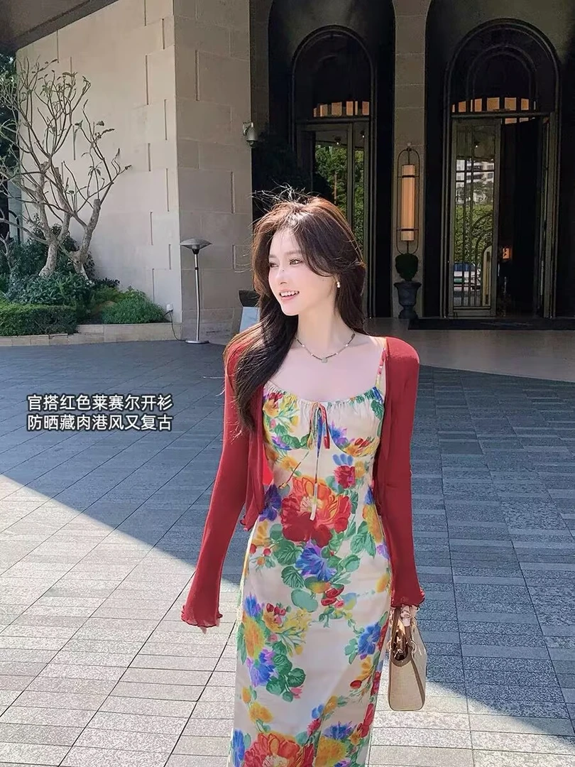 度假风印花吊带连衣裙女夏季薄款轻奢高级感长款修身气质