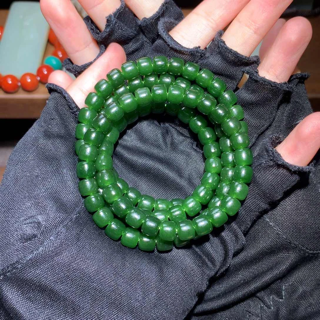 和田玉未镶嵌颈饰এ***