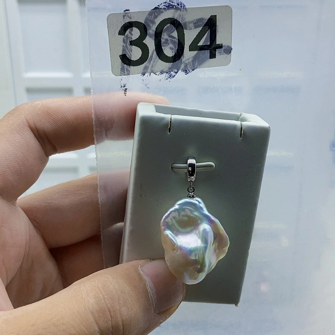淡水珍珠合金颈饰