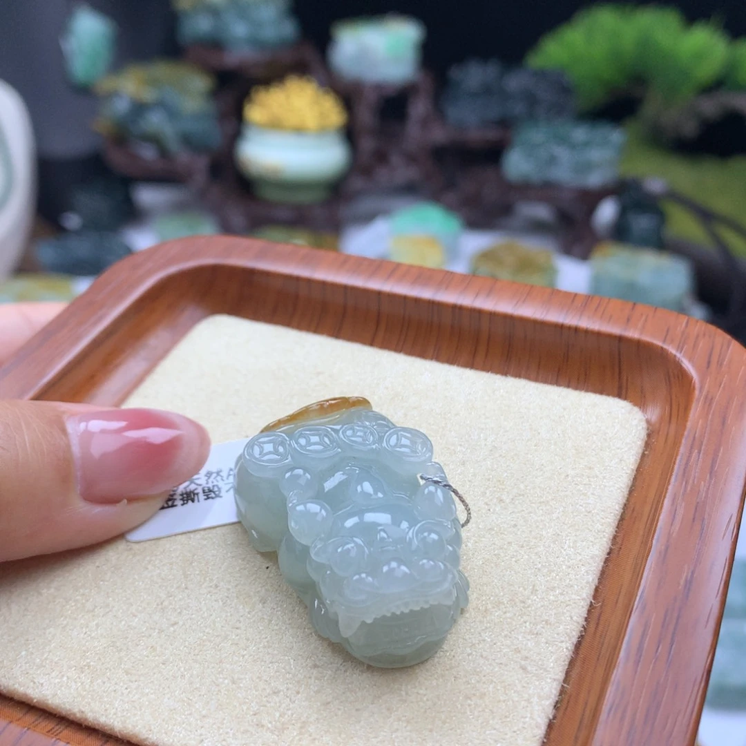 翡翠未镶嵌颈饰A1 大肚金钱翡翠貔貅