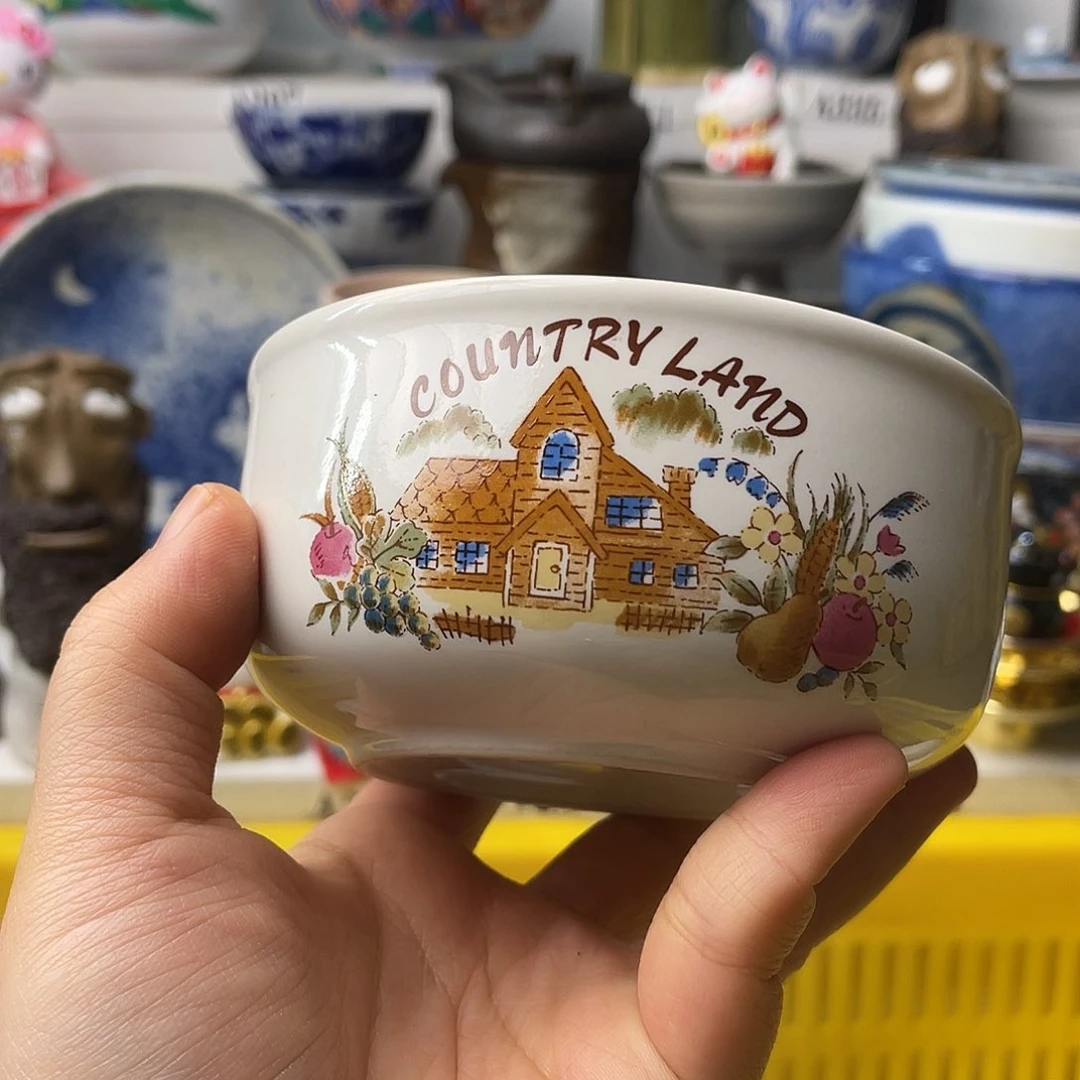 瓷片艾***文哈哈哈我真的要把她打在脑门下