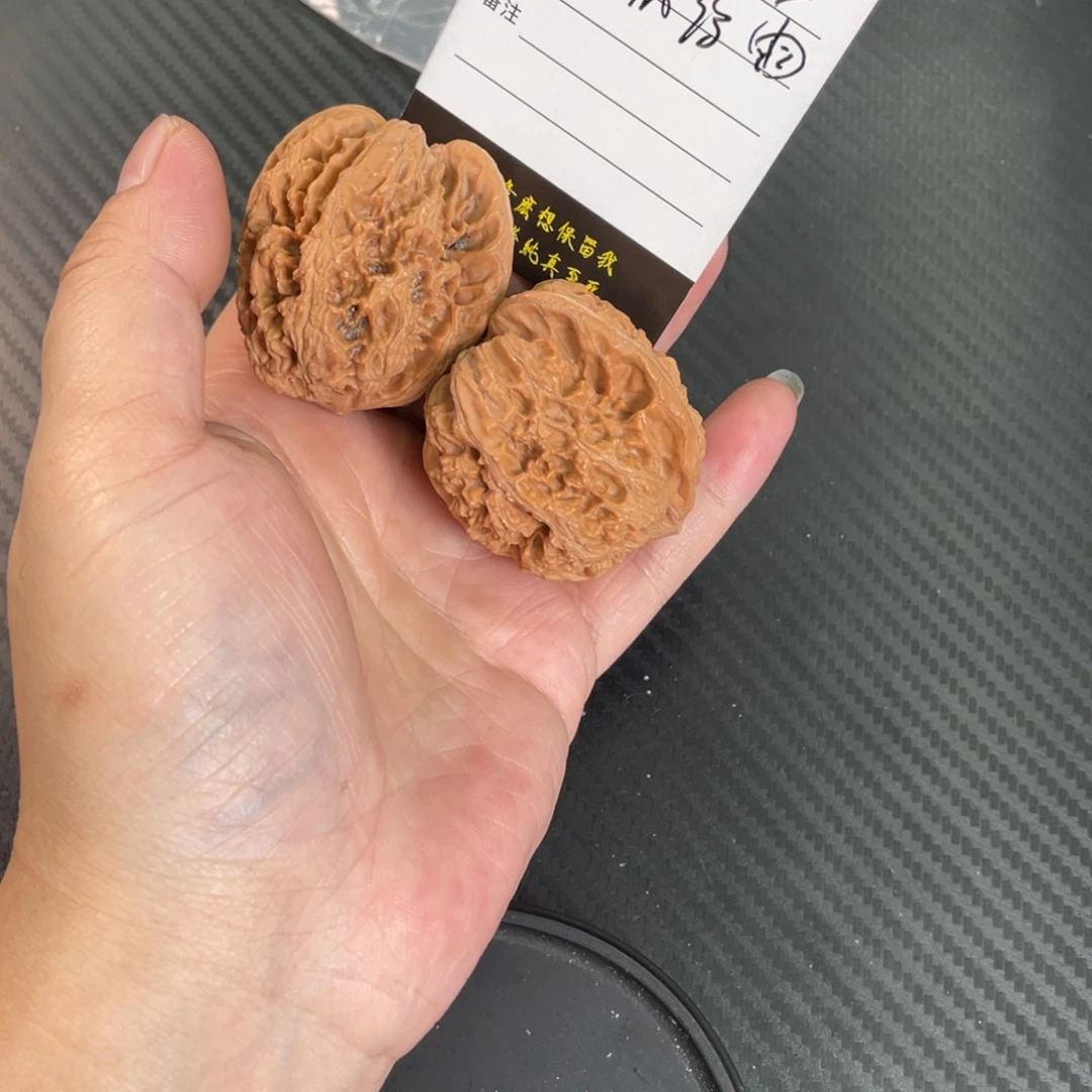 文玩核桃把件南****01373南城落雨