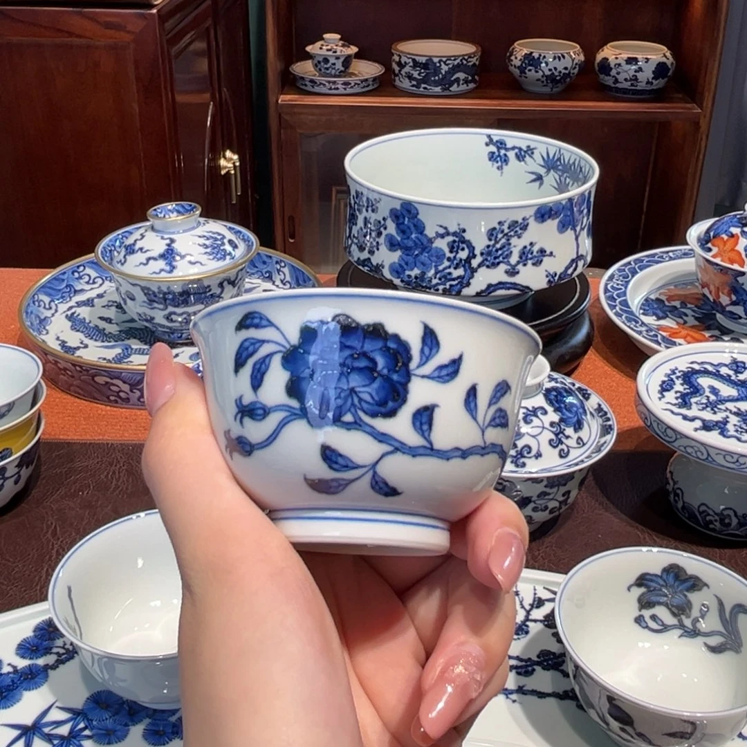青花雯华堂手绘杯杯