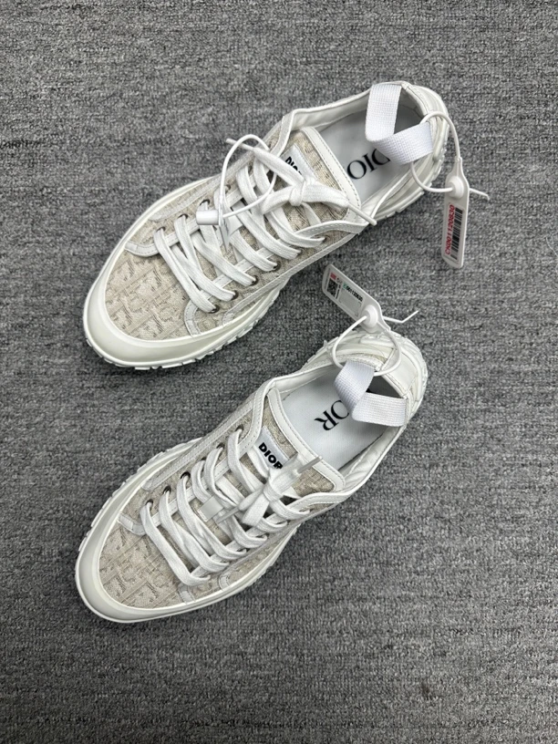 99新 DIOR/迪奥 43 Dior b28 休闲鞋 灰白色