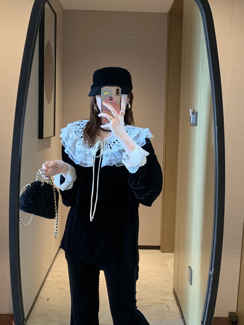 2025秋季新款韩系百搭丝绒蕾丝娃娃领拼接拼色宽松甜美上衣女