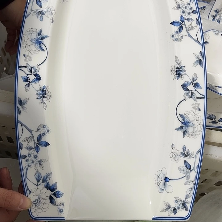 瓷片微瑕骨瓷鱼盘一个蓝孔雀