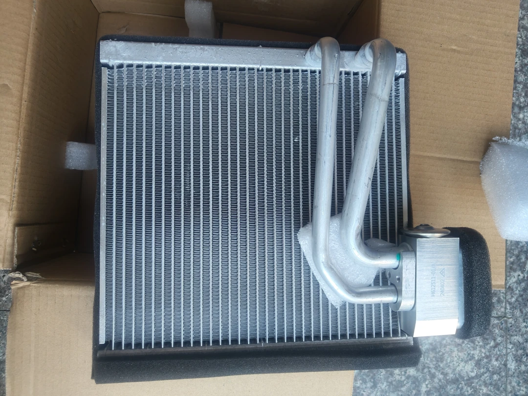 原厂J6P空调蒸发箱