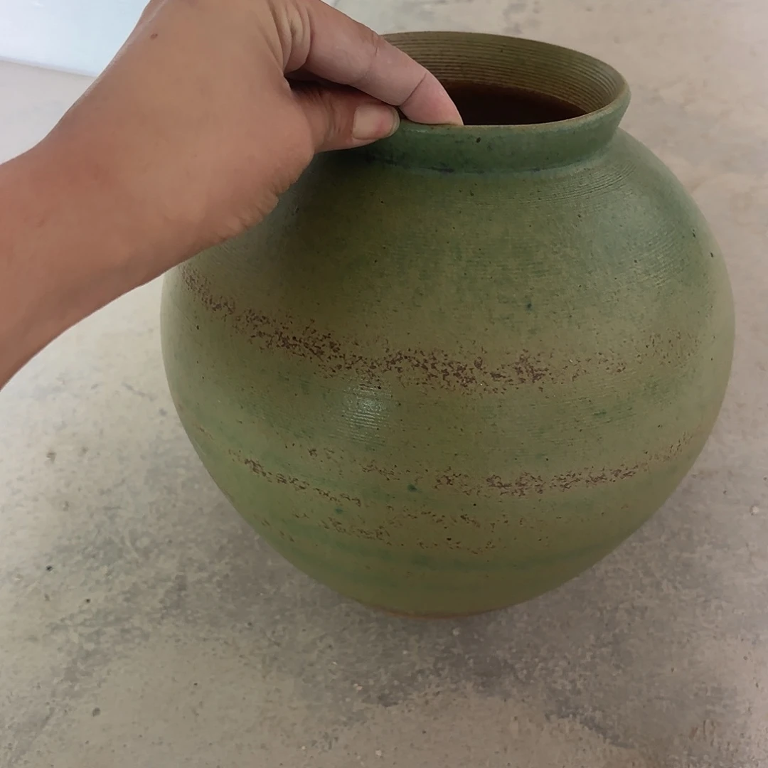 摆件小***?景德镇陶瓷花瓶