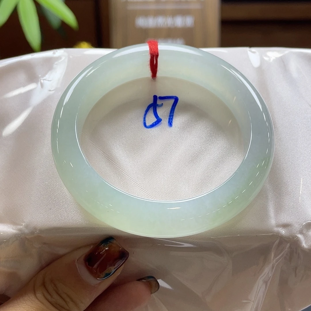 翡翠未镶嵌手镯32 号链接