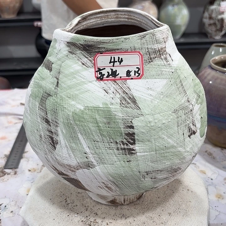 摆件高24，口13，无孔