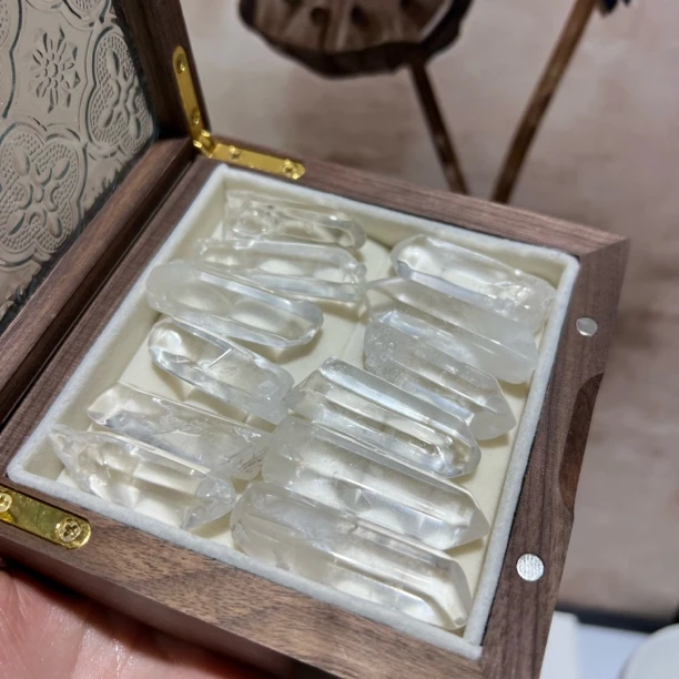【月月家】E078天然水晶原矿晶柱拍一发五 多样性发其一