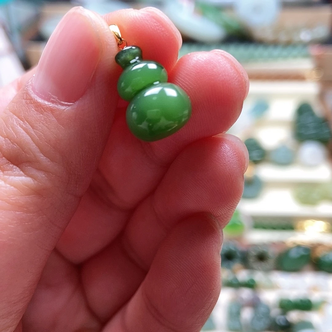 吊坠(不含链)18K金镶嵌和田玉