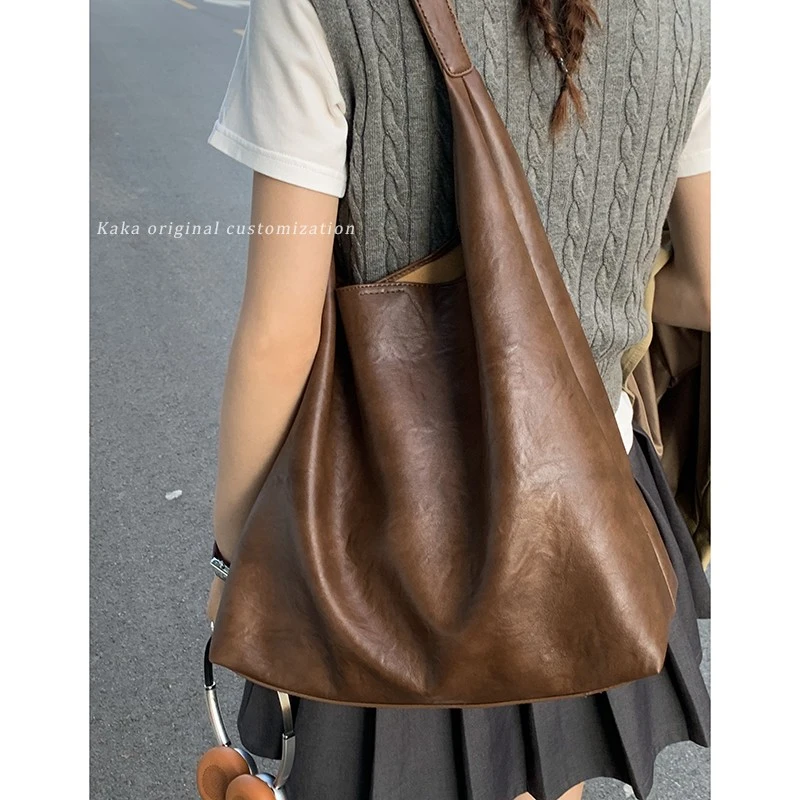 韩系大容量包包女款爆款2025新款秋冬复古单肩包百搭通勤托特包