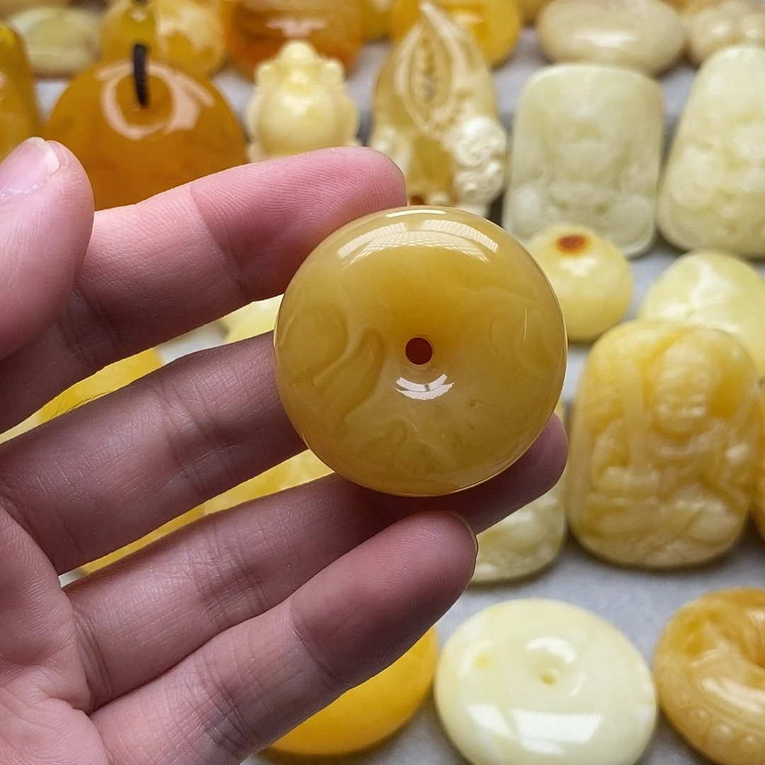 琥珀颈饰未镶嵌琥珀蜜蜡吊坠