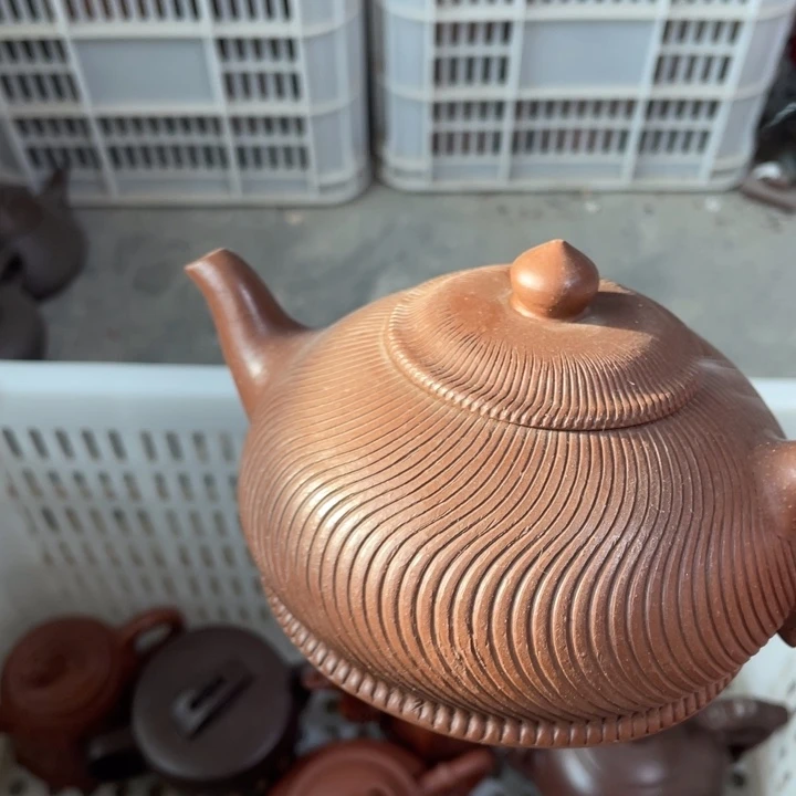 老厂紫砂壶一件。