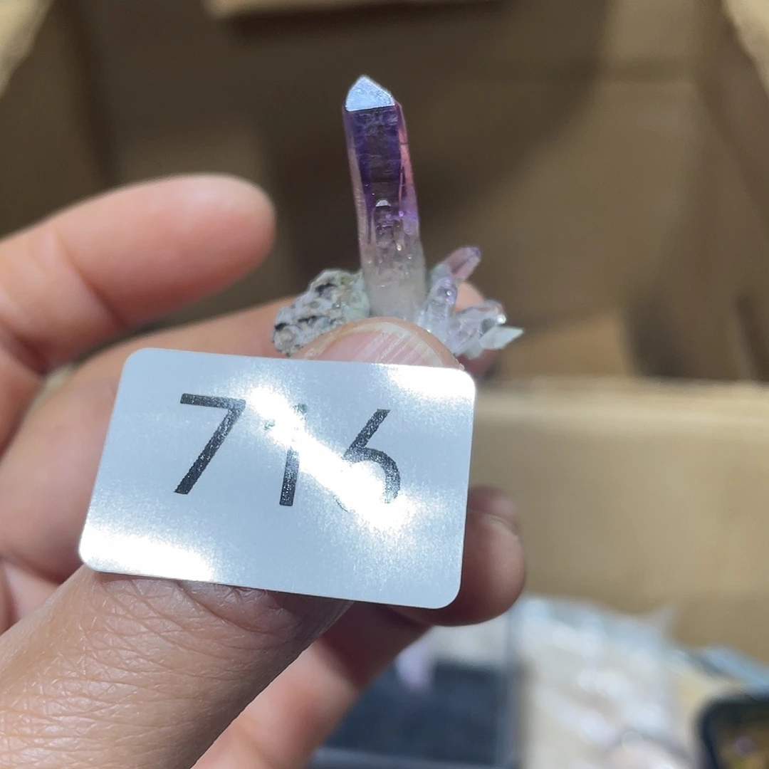 水晶摆件……未镶嵌西