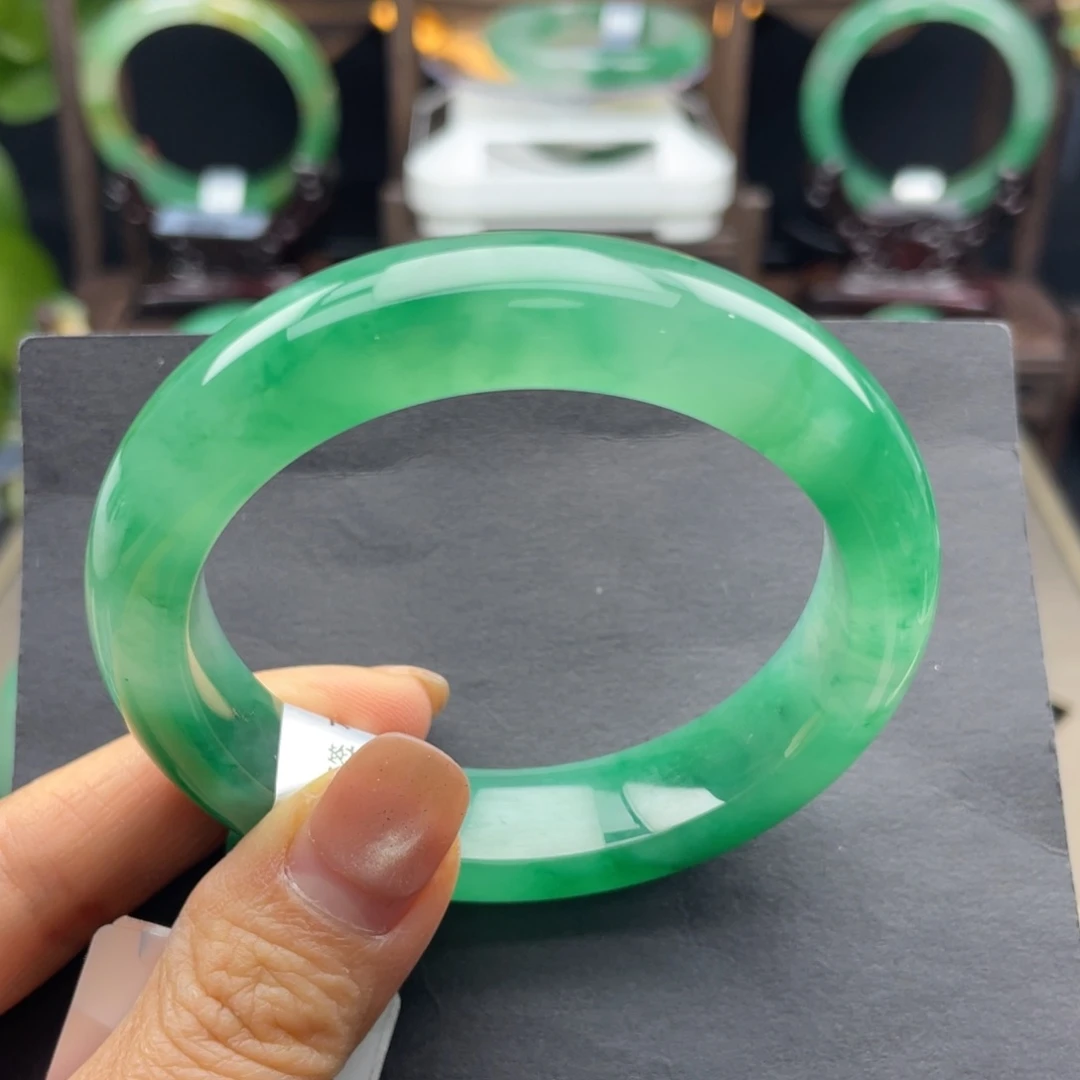 石英质玉（非洲翠）未镶嵌手镯+55.5