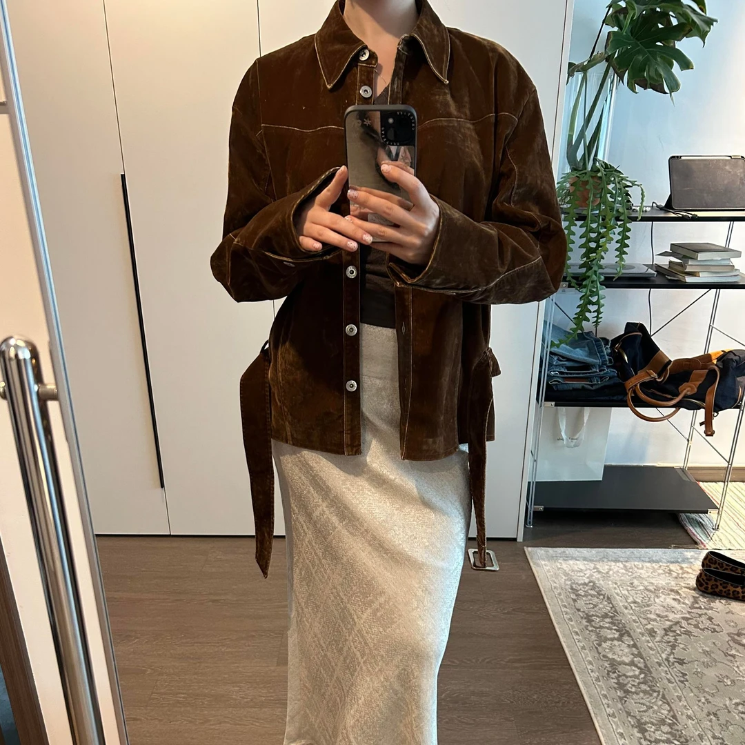 复古美拉德夹克外套女2025年秋季御姐时尚低腰带长袖系带牛仔衬衫