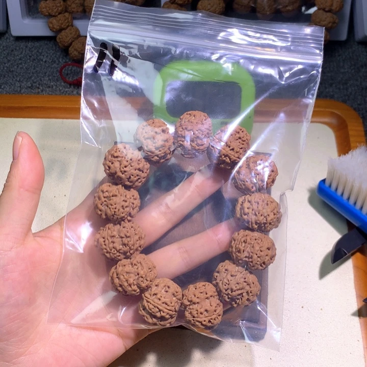 吊坠文玩核桃d**x11 yhujjkkkkk