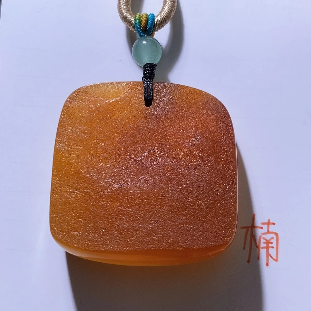 未镶嵌琥珀珠宝奇石