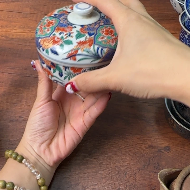 一个陶瓷物件哈哈哈哈