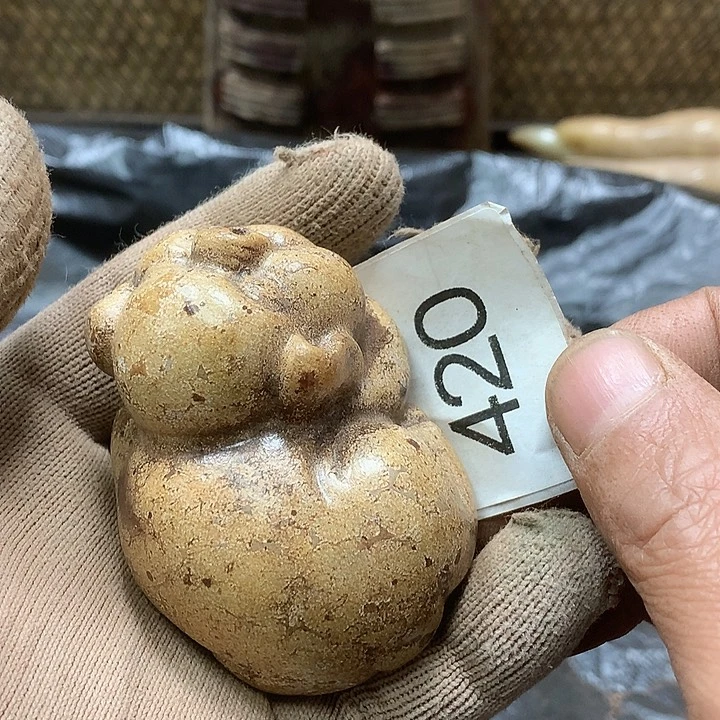 未镶嵌和田玉挂件