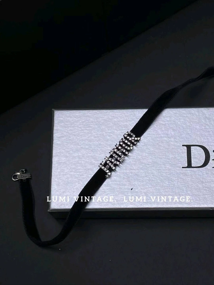 95新 DIOR/迪奥 黑丝绒满钻logo choker 37843926