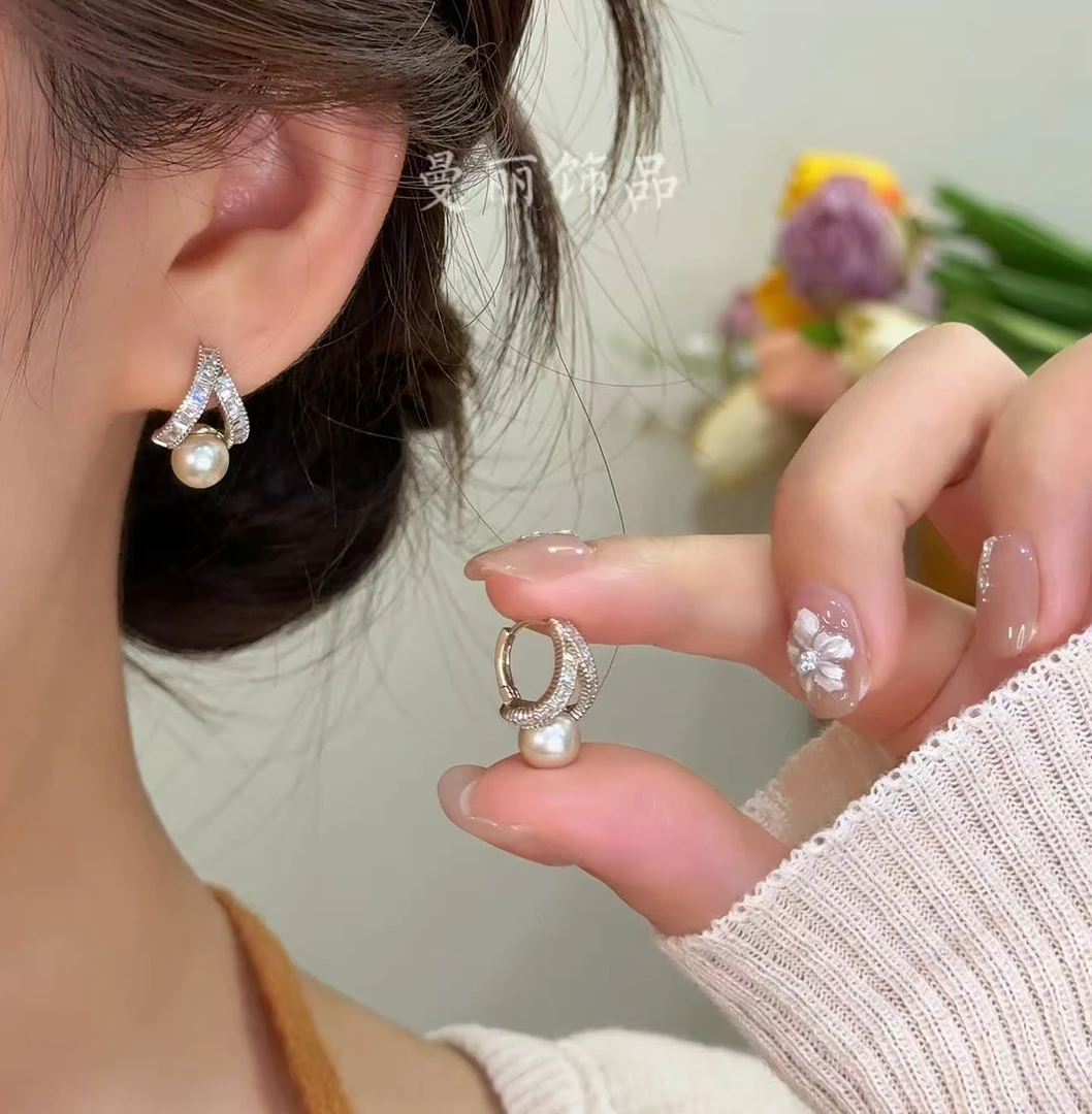 铜合金耳饰 2025轻奢立体微嵌亮珠耳钉