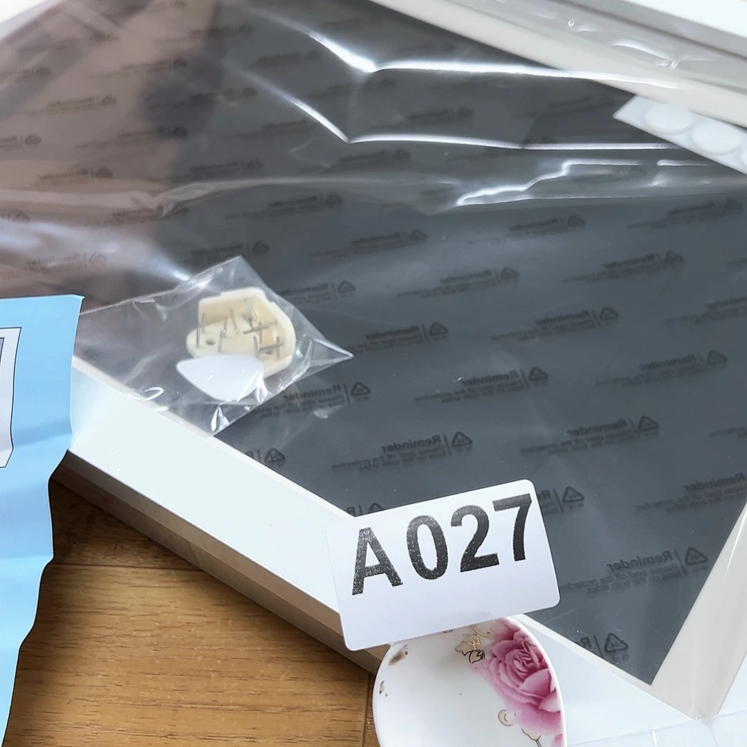 摆件发一个……………………………