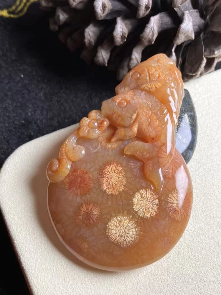 纯天然印尼珊瑚玉天然冰透彩色手工方牌大花雕刻件吊坠时尚饰品