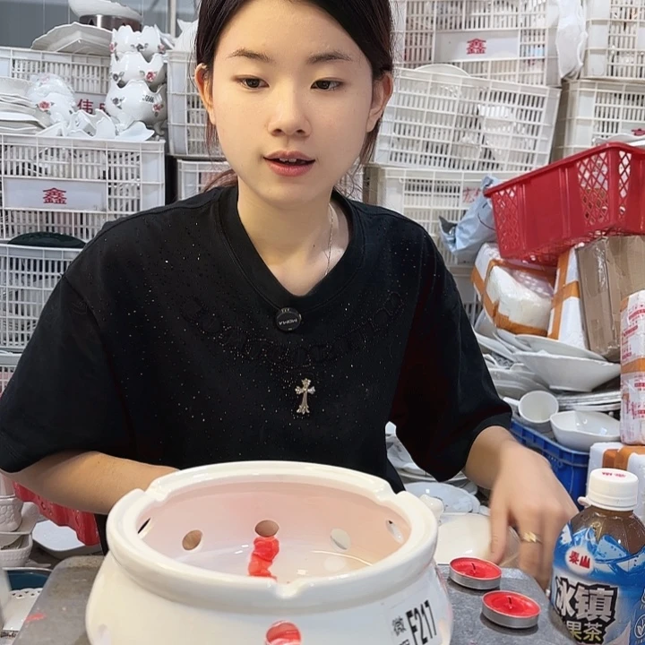 碟微瑕产品………福宝炉子一个