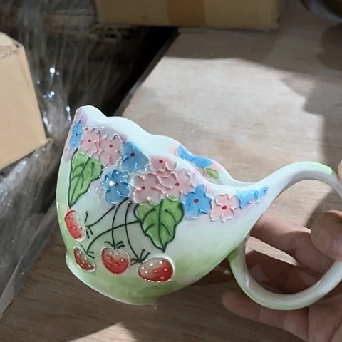 微瑕，不能明火，口径12高8草莓