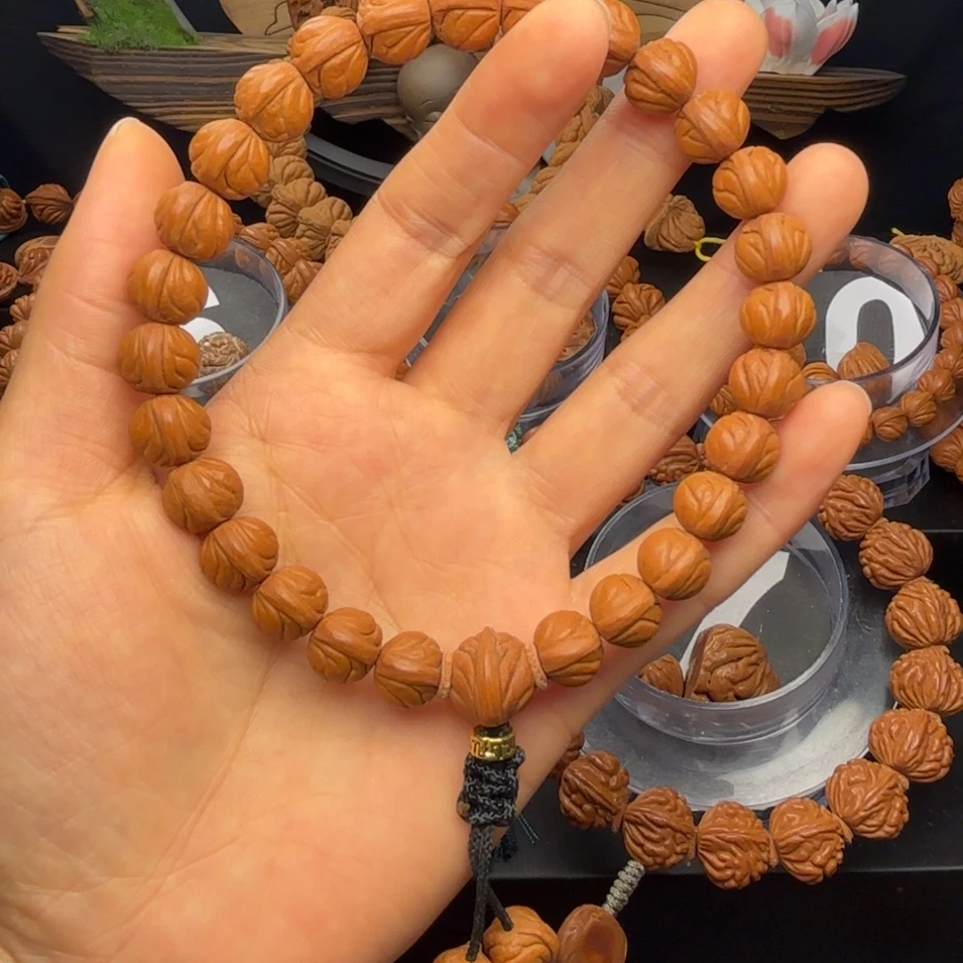 大***陈吊坠桃核野生玉龙脊1.0尺寸