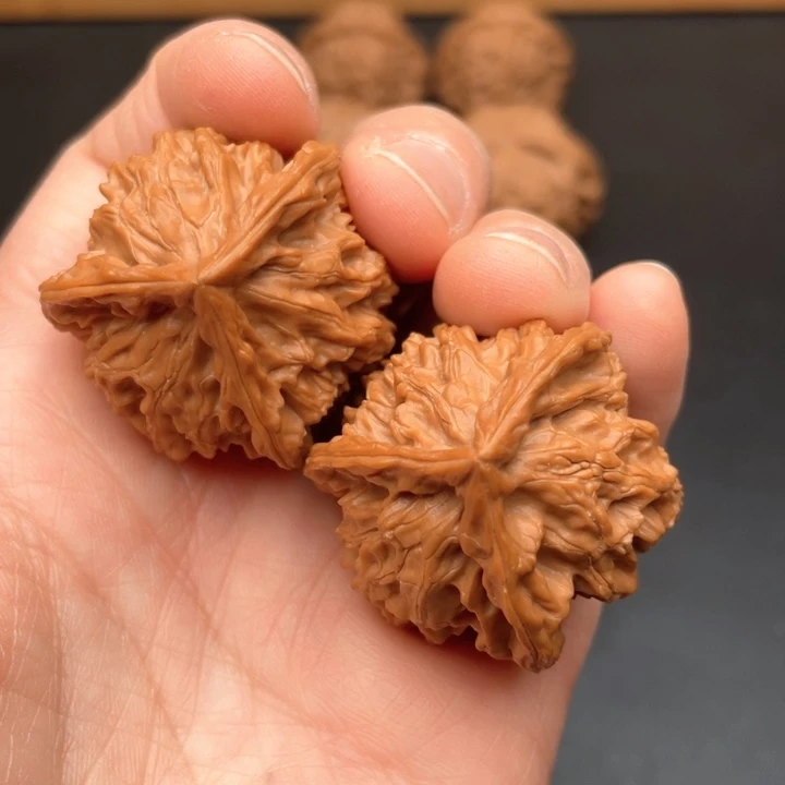 文玩核桃吊坠盘山三棱35尺