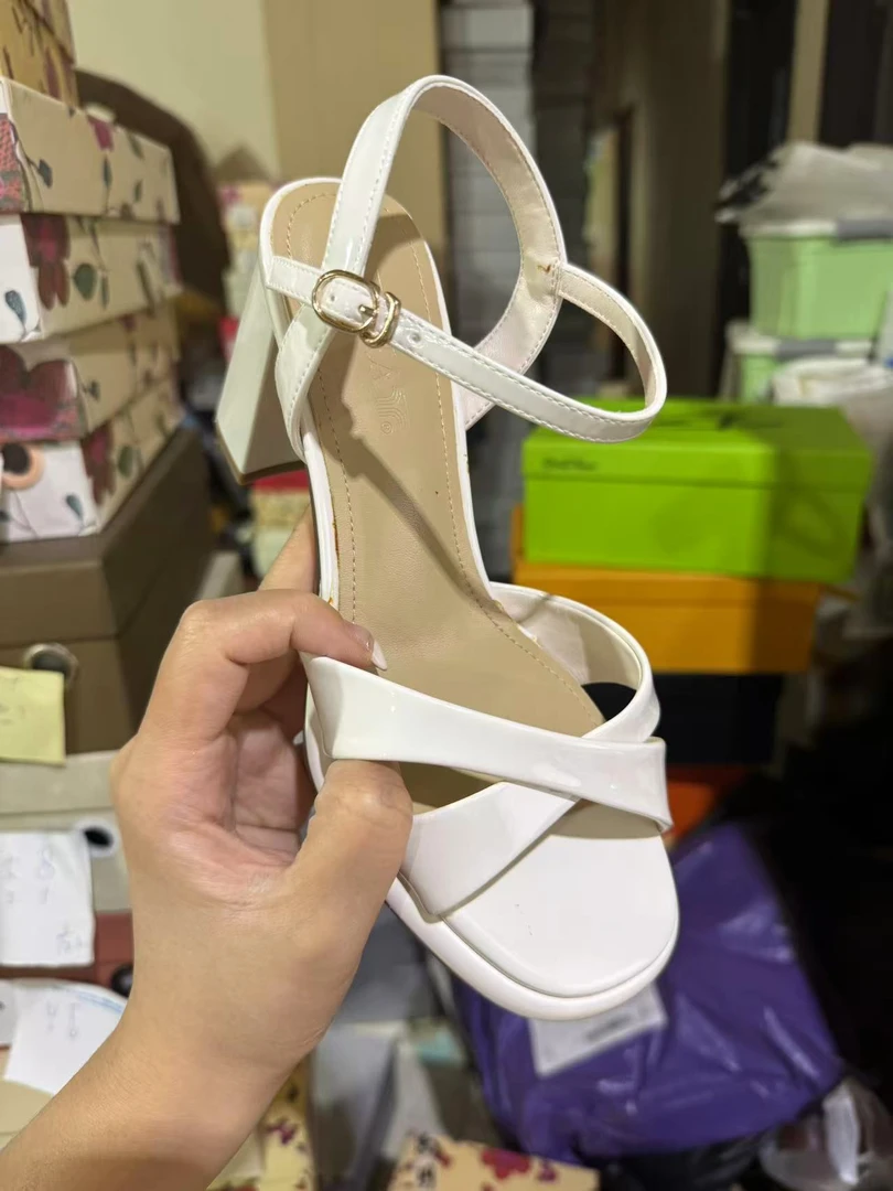 B-224 夏季新款百搭交叉凉鞋89737010